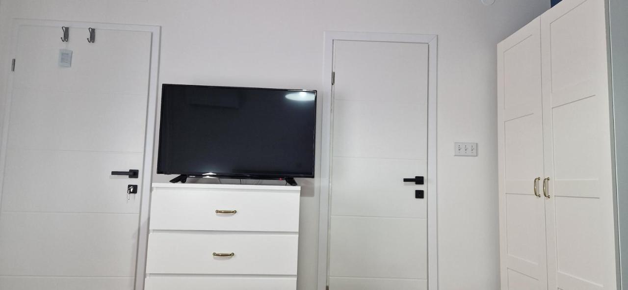 Sobe Majetic Hotell Bizovac Exteriör bild